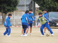 サッカー３