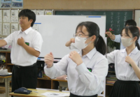 3年３